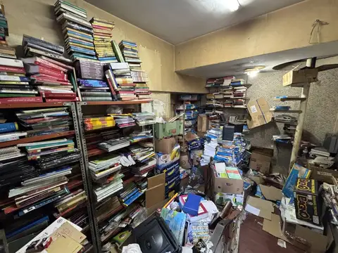 Av. La Plata 600, Piso 0