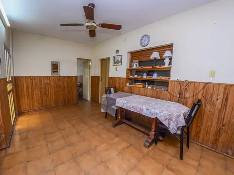 Casa 4 ambientes con 1 baño