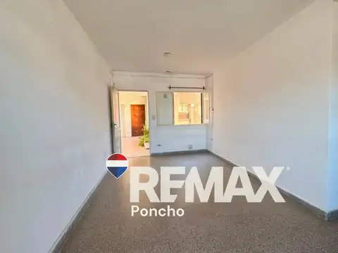 Se vende depto. 3 habitaciones 60m2 zona 920vv