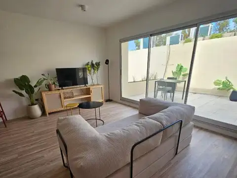 Departamento con cochera de 2 ambientes en Pueblo Caamaño