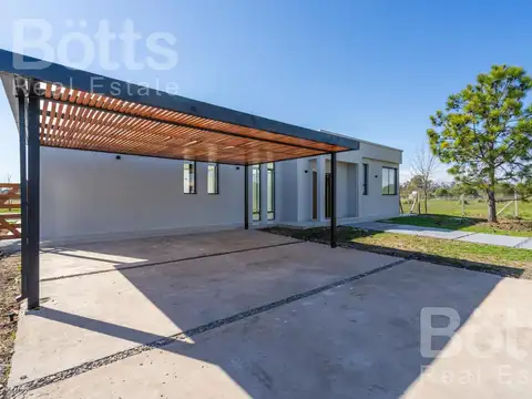 Casa en Venta en Medal Country club, USD 269.000