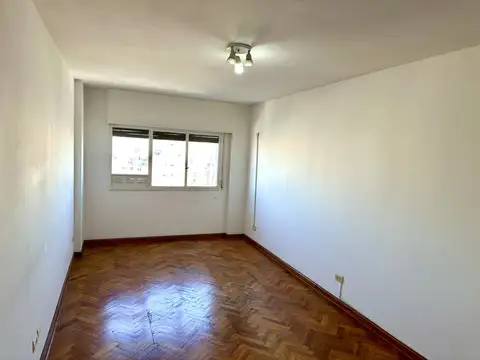 Departamento en Venta en Villa del Parque, USD 103.500