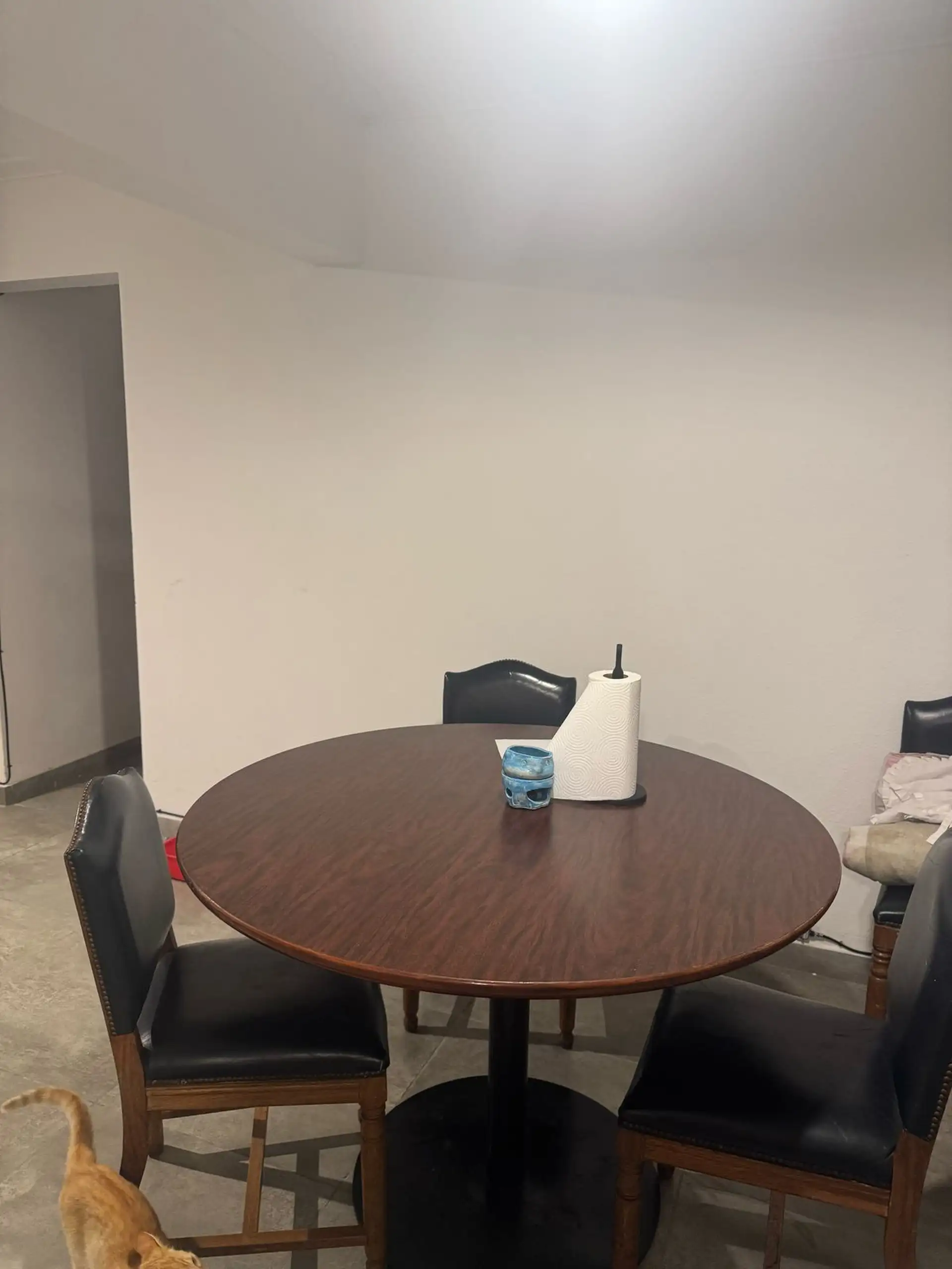 Depto 2 dorm reciclado 68m² con balcón a la calle — 1° piso, doble vidrio