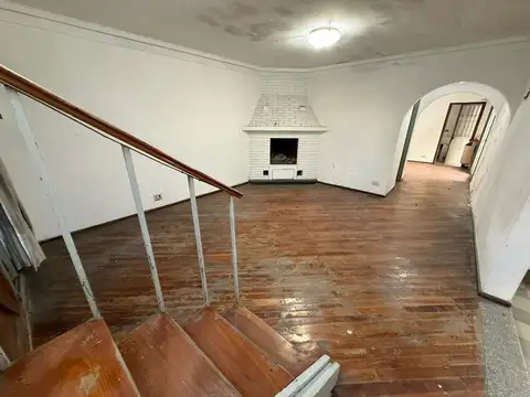Depto Tipo Casa 4 ambientes con 2 baños