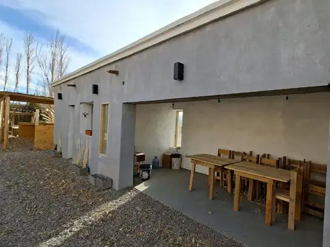 Casa 4 ambientes con 3 baños