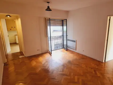 Sarmiento 2000, Piso 9