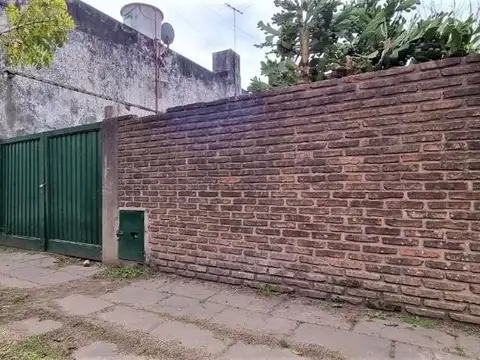 Ruta 26 esquina Rosalia de Castro 100