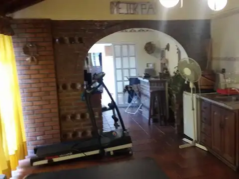 Ingeniero Guillermo White 1400