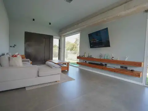Casa 3 ambientes con 3 baños