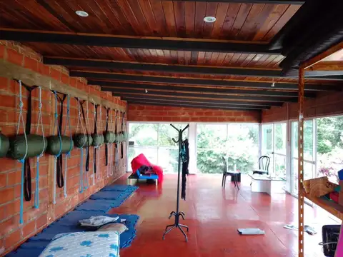 Casa 4 ambientes con 3 baños