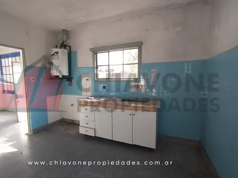 Casa 3 ambientes con 1 baño