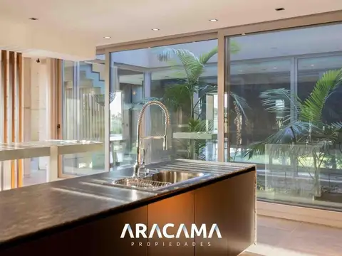 Casa en Venta en La Providencia - Canning