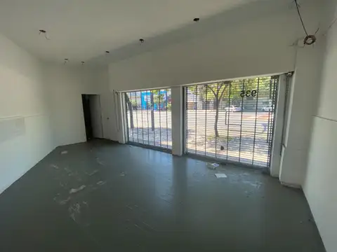 Local en Alquiler en Alberdi, $ 850.000