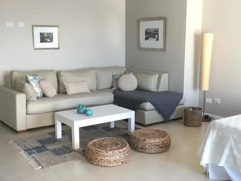 Departamento en Loft vista a la bahía con balcón