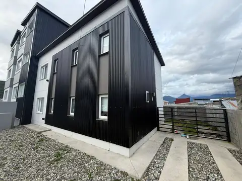 Depto Tipo Casa en Venta de 5 ambientes