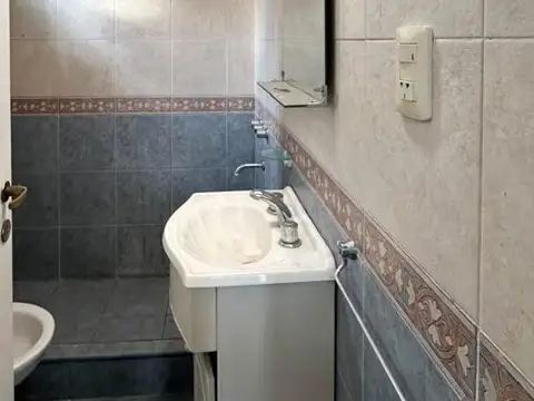 VENTA DE 3 DEPARTAMENTOS EN BLOQUE - MERLO CENTRO