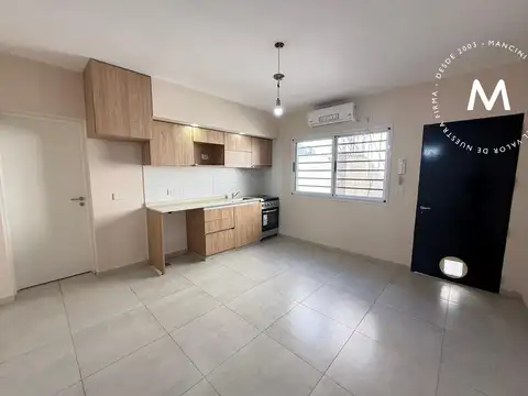 Depto Tipo Casa en Venta en Villa Ballester, USD 79.000