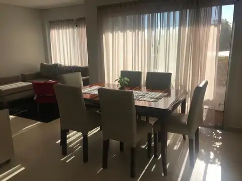 Departamento 2 ambientes con 2 baños