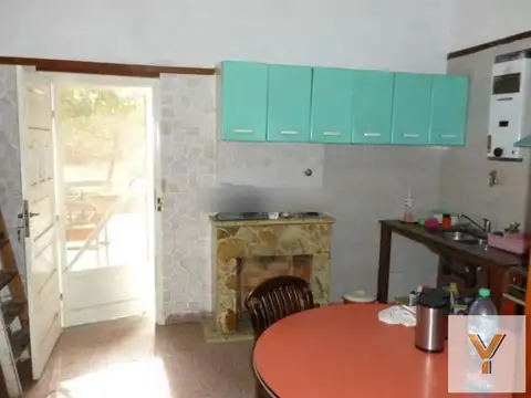 Casa 4 ambientes con 1 baño