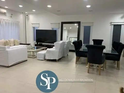Casa En Venta En La Montura