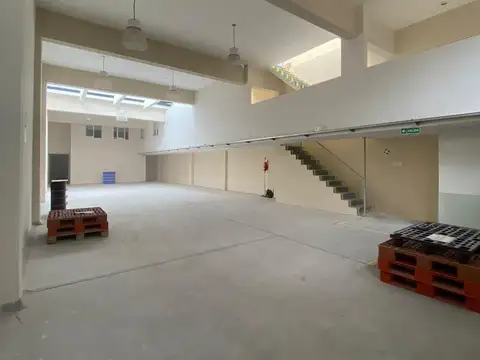 deposito con oficinas 440m2 a metros de CABA - Villa Martelli