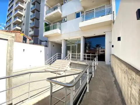 ALQUILER 2 AMBIENTES CON COCHERA QUILMES CENTRO