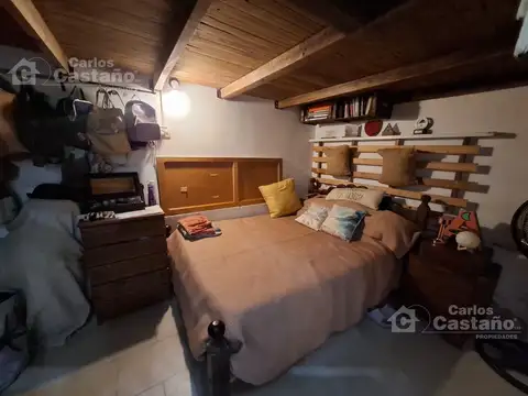 Depto Tipo Casa en Venta 40 años