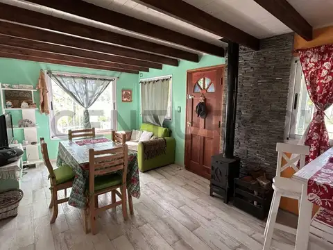 Casa 2 ambientes con 1 baño