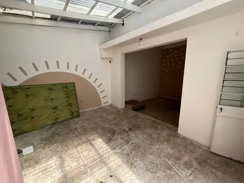 Depto Tipo Casa en Alquiler en Versalles, $ 780.000