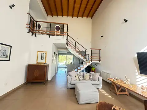 Casa en Venta en Quilmes, USD 290.000