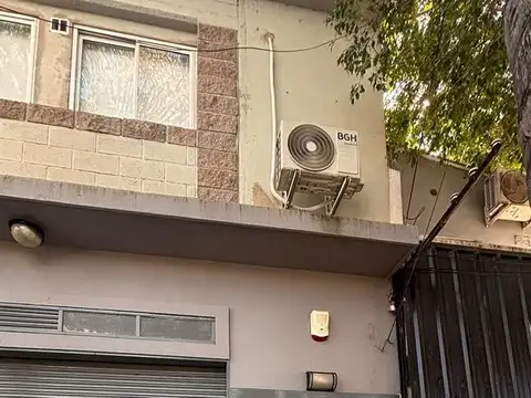 Depto Tipo Casa en Venta de 2 ambientes