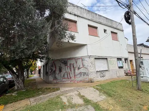 Lote en venta Villa Adelina subdividido refaccionar