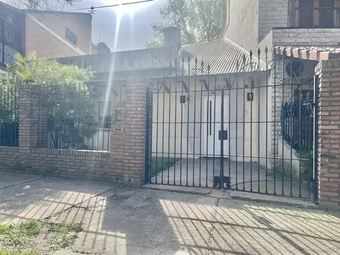 Av del Rosario  al 200 Bis