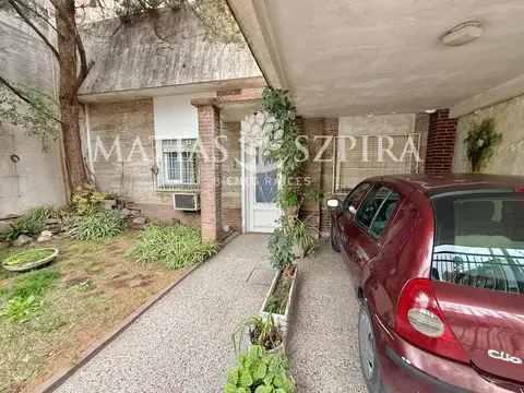 Casa en venta 6 ambientes en ciudadela con cochera