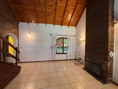 Casa en Venta con 1 cochera