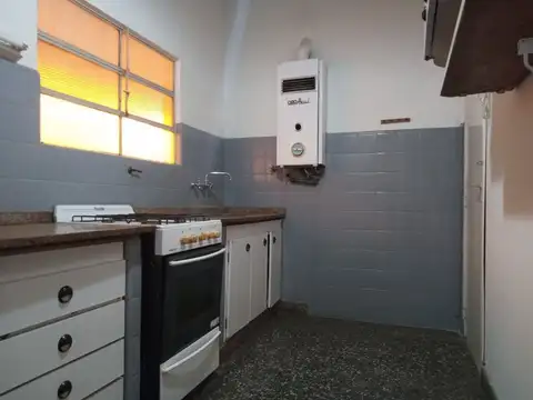 VENTA PH 2 AMB c/PATIO y TERRAZA - SARANDÍ