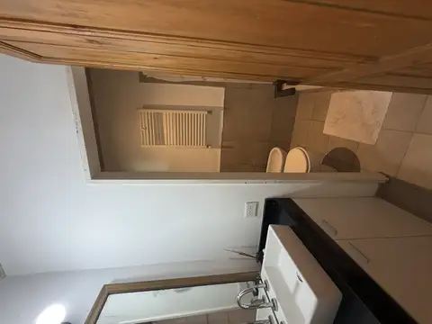 Casa en venta en Quilmes Oeste - 4 amb c/ cochera y jardín