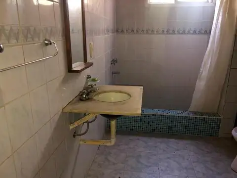 Casa en Venta en Barrio Parque Leloir, USD 260.000