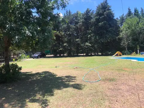 CASA EN VENTA :: 5 AMBIENTES :: PARQUE LELOIR :: 1613m2