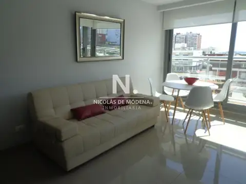 Brava a metros del mar 