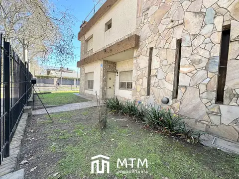 Casa en Venta en Alberdi, USD 150.000