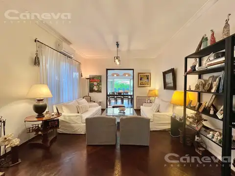 Casa 9 ambientes con 5 baños