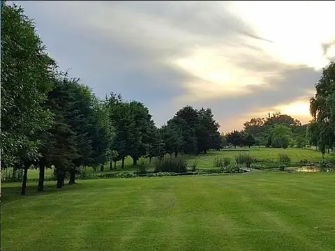 Venta de Lote 300m2 en Las Brisas Country Club en Pilar