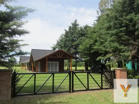 Casa en venta - 4 Dormitorios 2 Baños - 1.475Mts2 - Luján