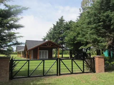 Casa en venta - 4 Dormitorios 2 Baños - 1.475Mts2 - Luján