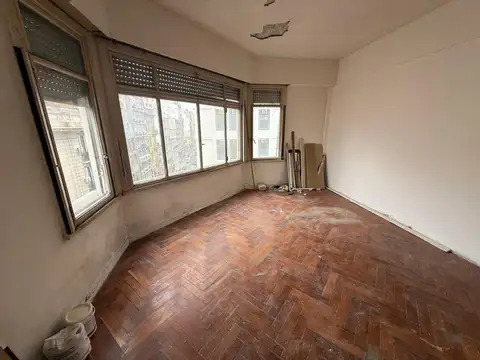 Viamonte 1400, Piso 5