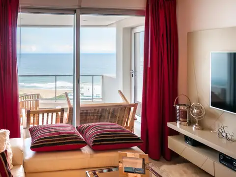 Departamento 4 ambientes con 3 baños