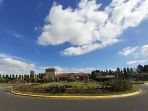 Aristobulo del Valle al 5100