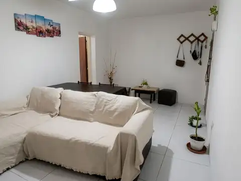 Depto Tipo Casa en Venta al Este