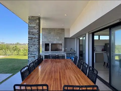 Casa en Venta en Pontevedra, USD 230.000
